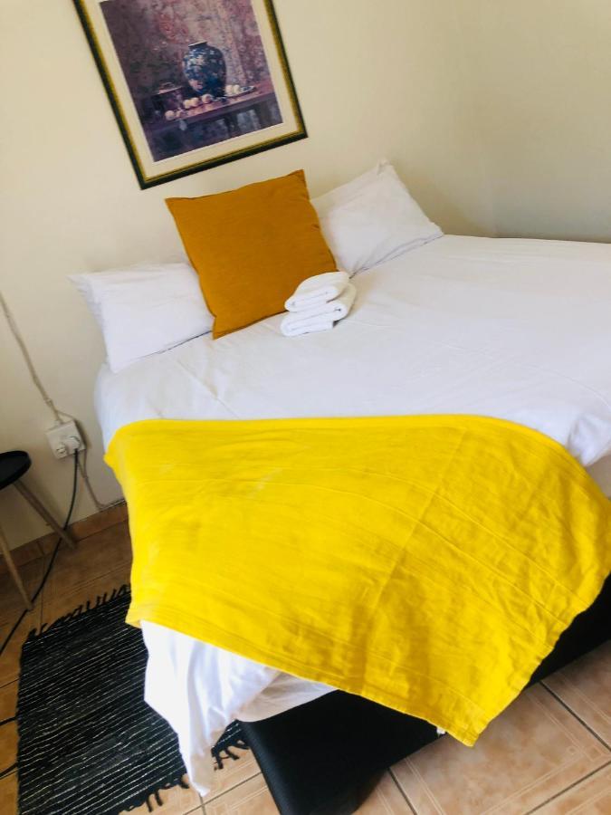 Mo-nize Villa Guesthouse Otjiwarongo Esterno foto